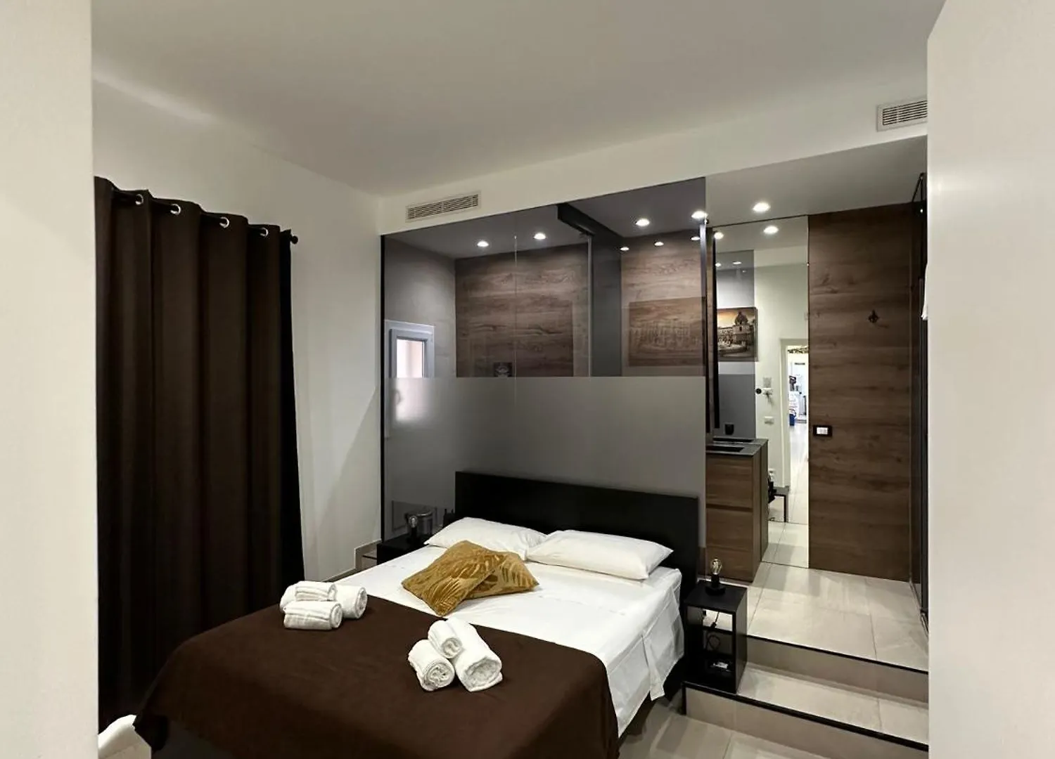 Suites Central Station Palermo Italien